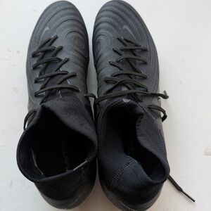 Nike Cyclone 360 Men's Black Soccer Cleats